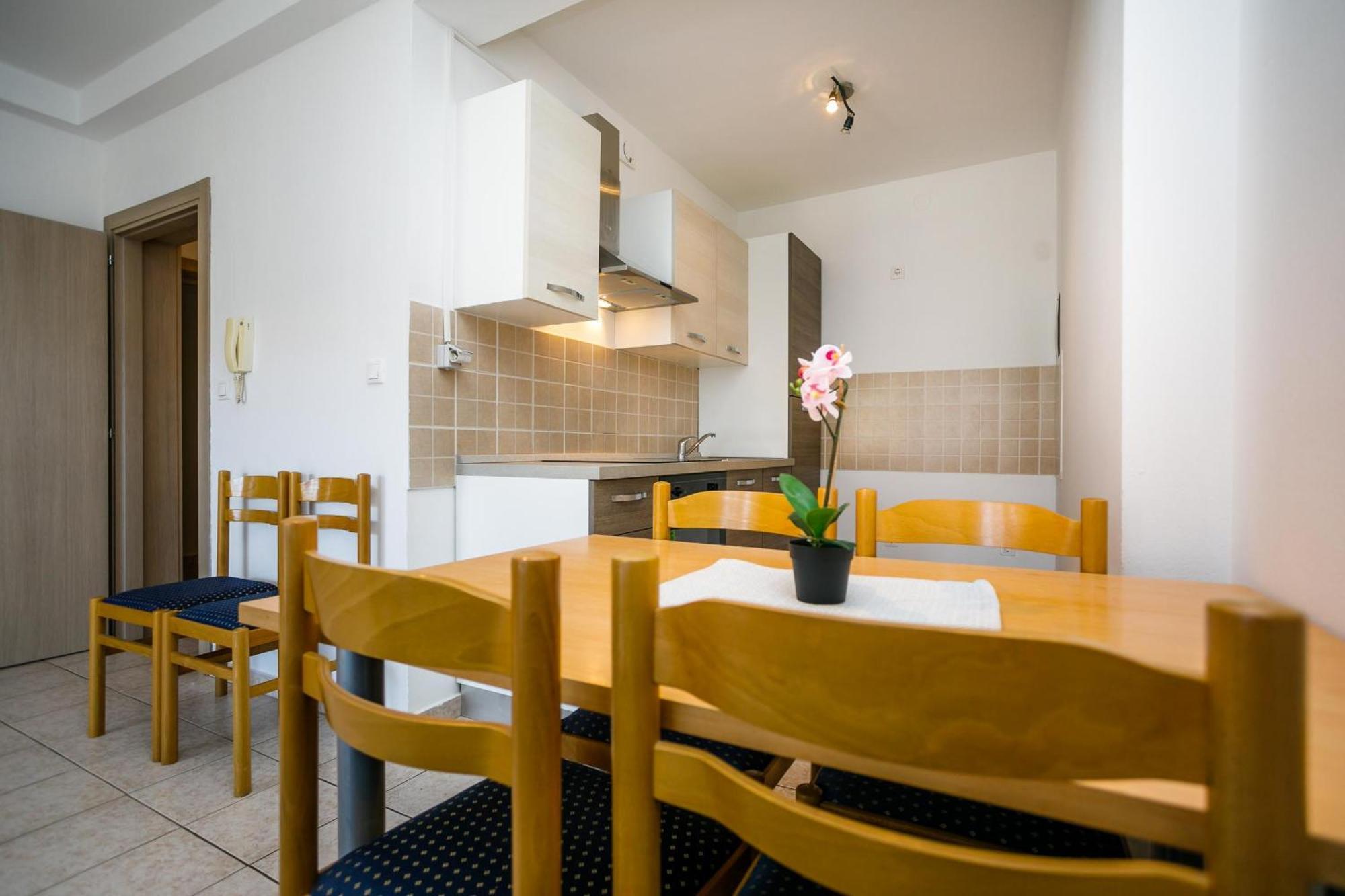 Apartment Pirun バスカ エクステリア 写真