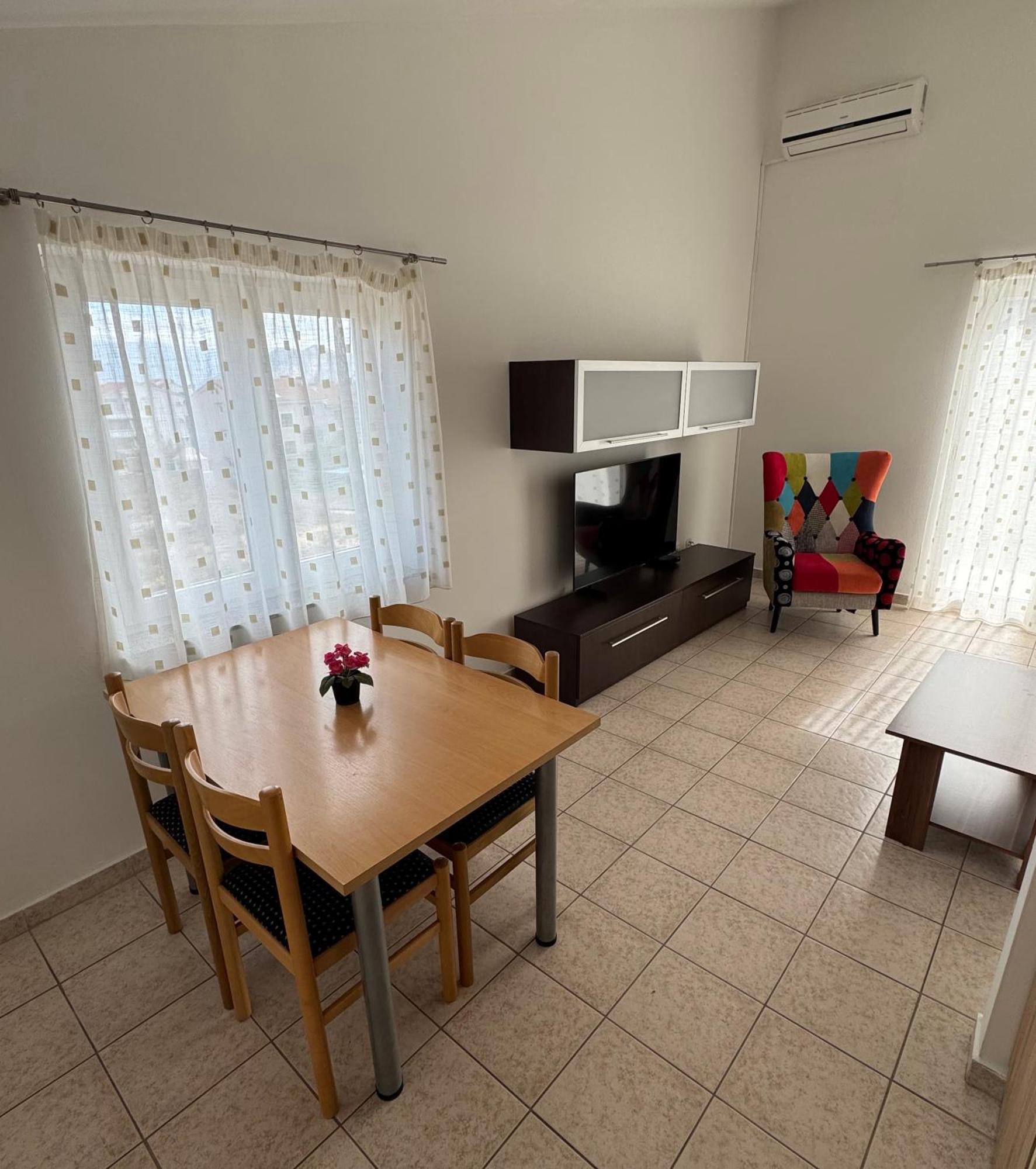 Apartment Pirun バスカ エクステリア 写真