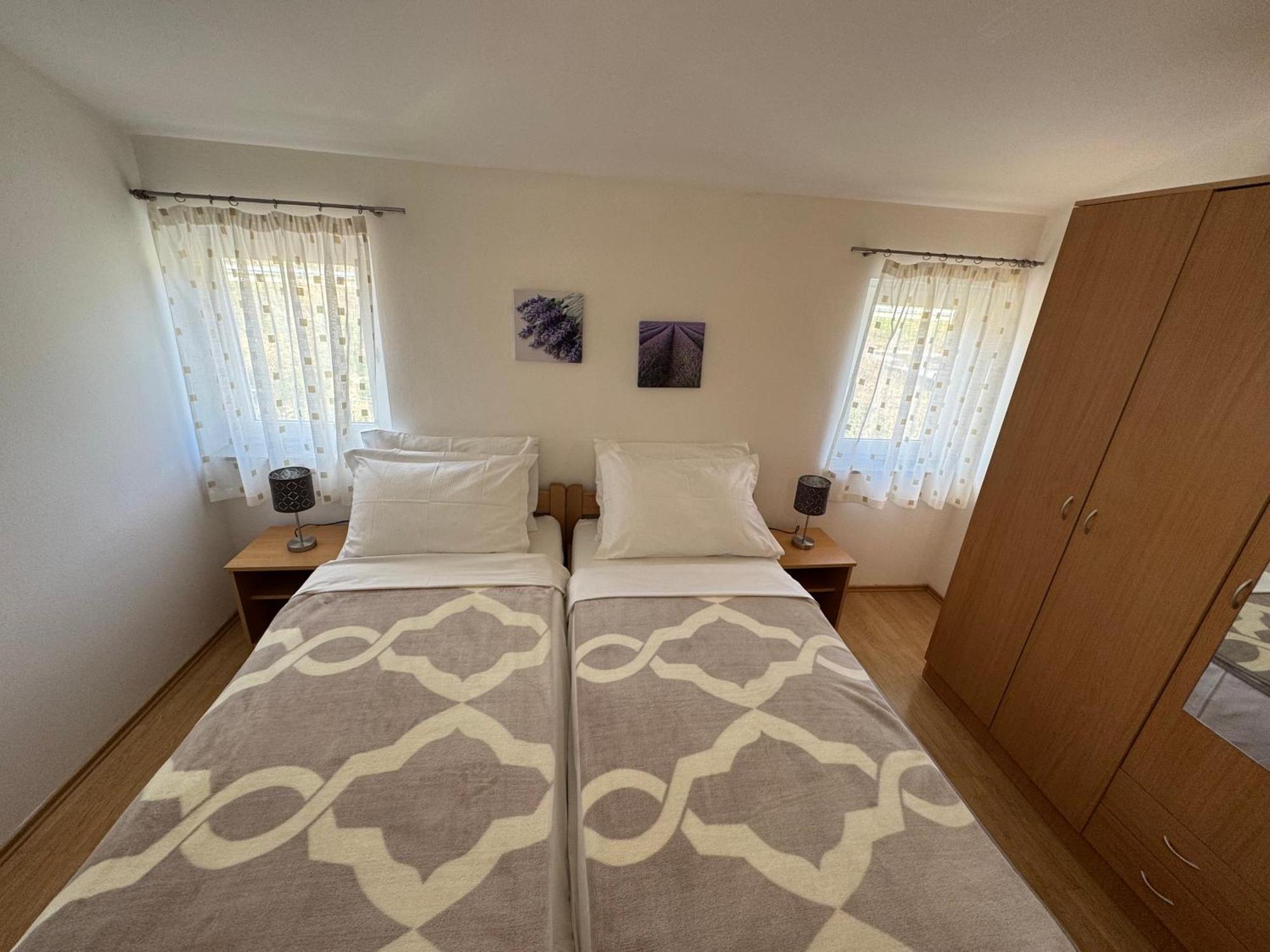 Apartment Pirun バスカ エクステリア 写真